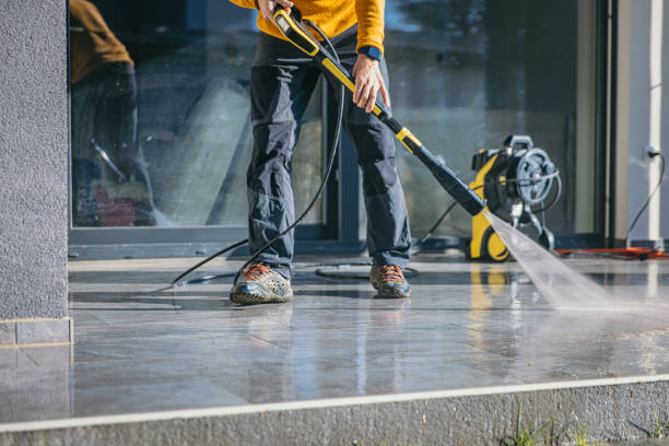 Best Commercial Building Pressure Washing  in Traverse City, MI